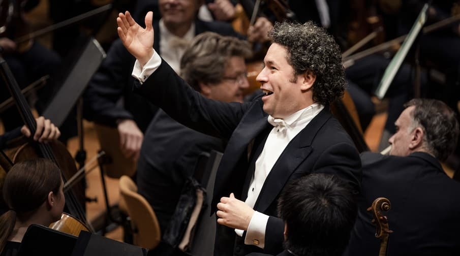 Gustavo Dudamel dirige la Sinfónica Nacional Juvenil de Venezuela en L’Auditori con la Séptima de Shostakóvich